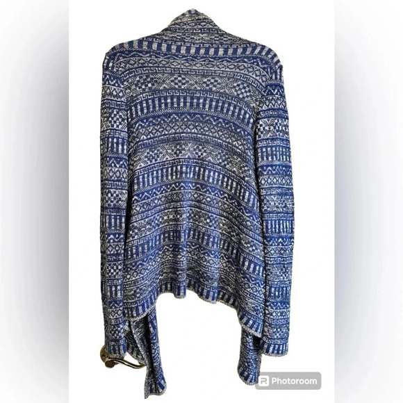 Alya open front, draped front, woven cardigan. - Picture 2 of 5